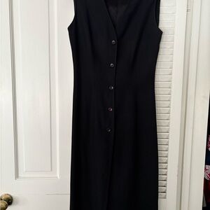 Elegant Black Sleeveless Dress